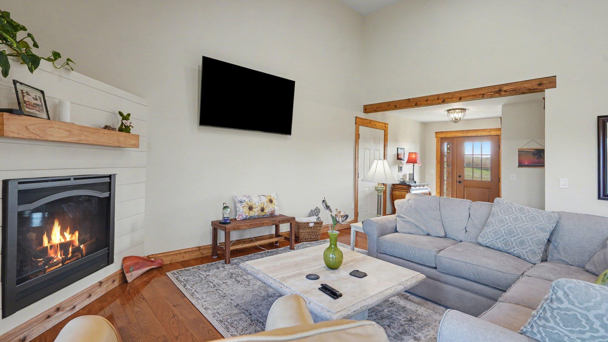 14720 Riethmiller Road Grass Lake, MI 49240 - Photo 9 of 82 007_file_7718