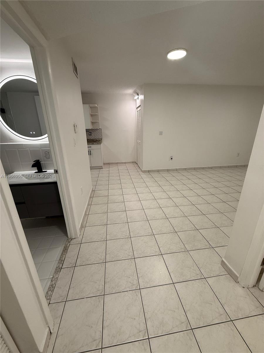 3262 West 70th Street, Unit 101 Hialeah, FL 33018 - Photo 9 of 17