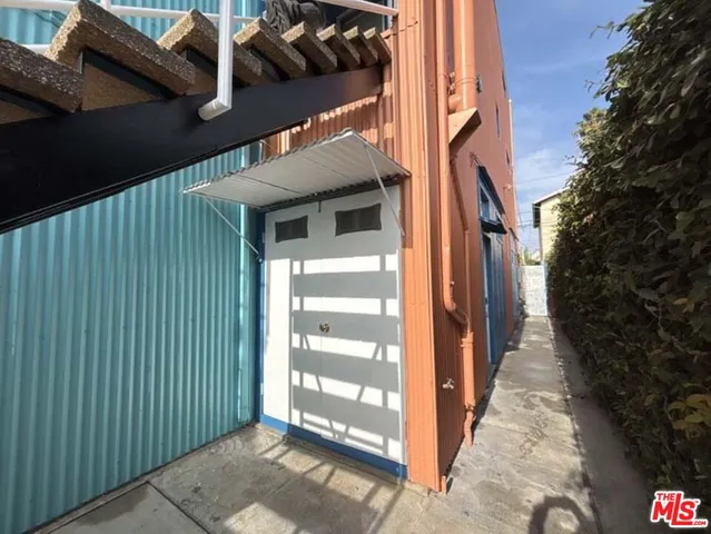 $5,995 | 915 Broadway Street, Unit 3, Venice, CA 90291