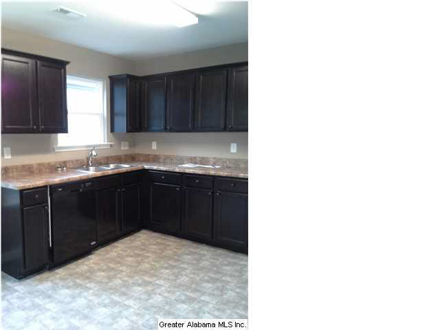 197 Hampton Drive, Unit 4 Calera, AL 35040 - Photo 4 of 26