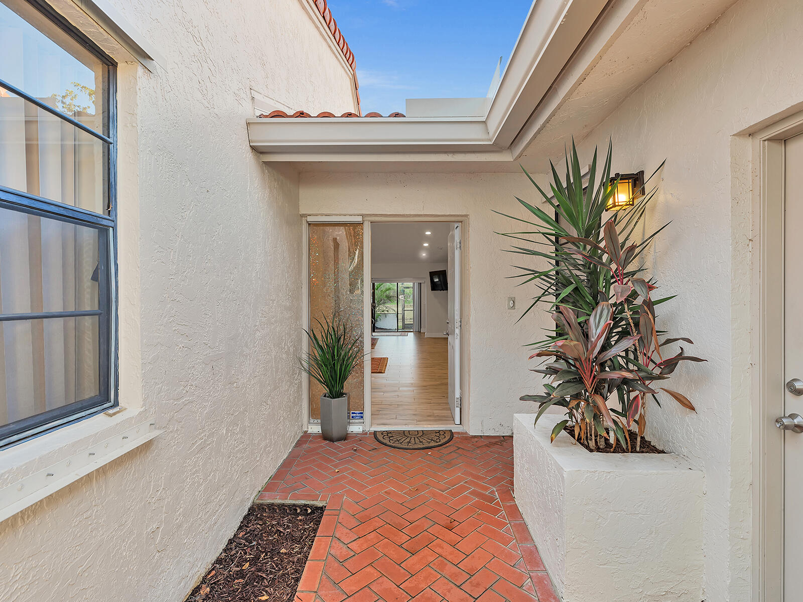 19975 Dean Drive Boca Raton, FL 33434 - Photo 4 of 44 2F0A0031