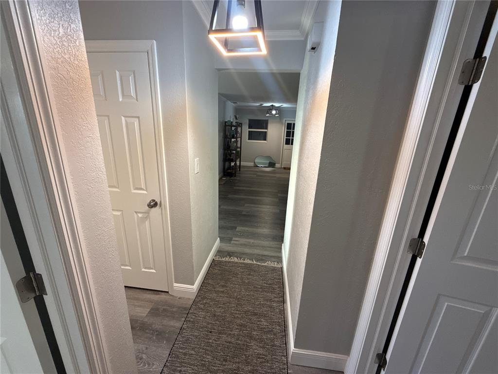 903 North Harbor Terrace Road Tavares, FL 32778 - Photo 23 of 69 a view of a hallway