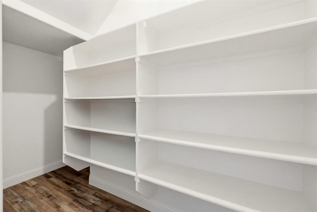 1313 Kirkwood Road Rockwall, TX 75087 - Photo 16 of 39 HUGE pantry!
