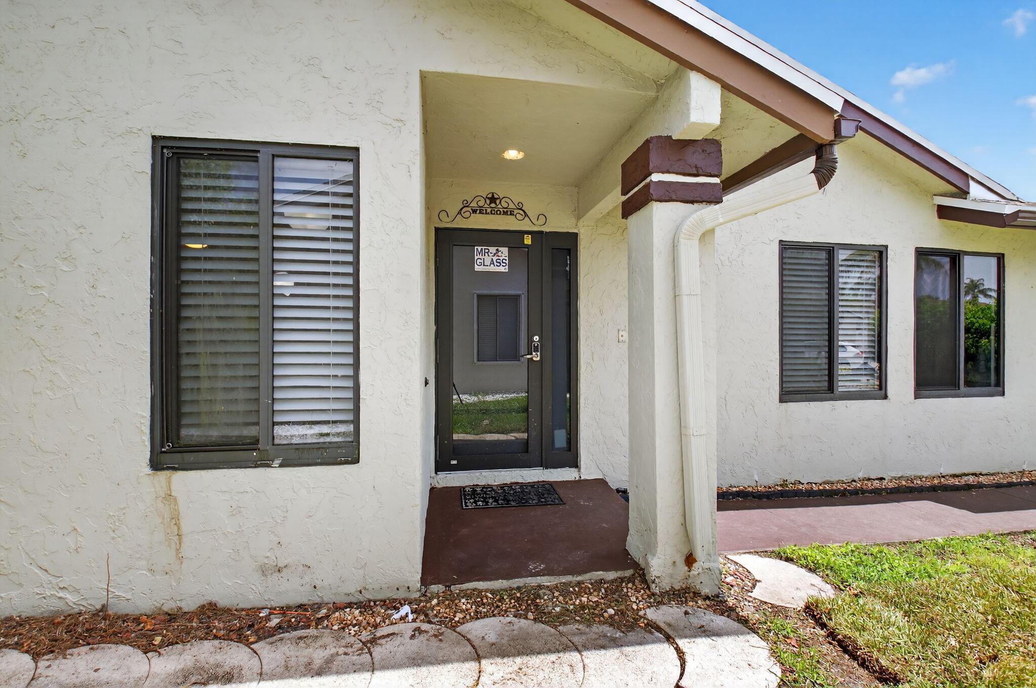 9667 Sunny Isle Circle Boca Raton, FL 33428 - Photo 5 of 46 5-web-or-mls-DSC_0600