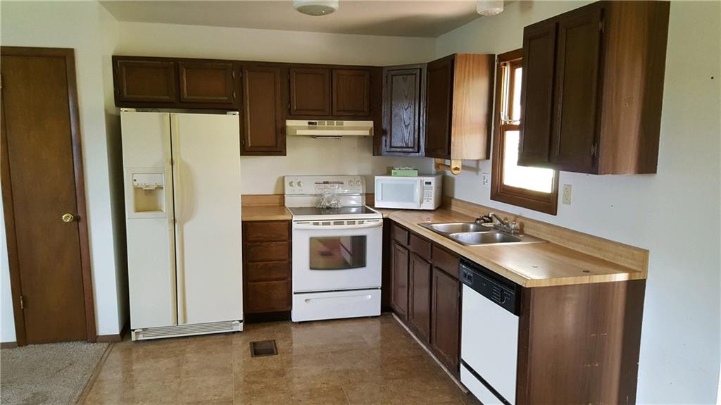 308 North Eighty Eight Road Carmichaels, PA 15320 - Photo 4 of 9 Gallery Image 4