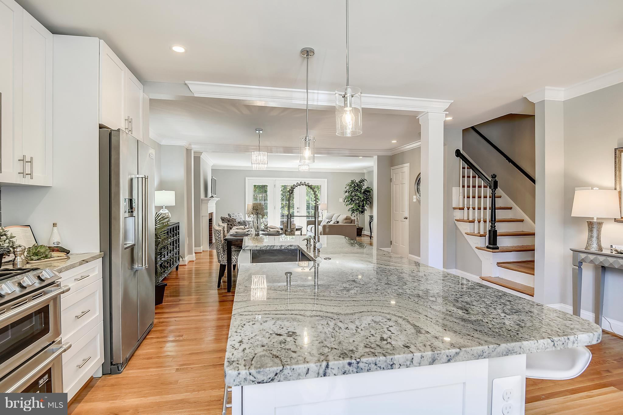 1126 Kensington Road McLean, VA 22101 - Photo 11 of 29 Kitchen