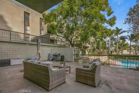 $549,000 | 898 Temple Terrace, Unit 125, Los Angeles, CA 90042