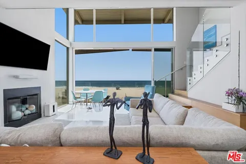 $4,695,000 | 1 Driftwood Street, Unit 5, Marina del Rey, CA 90292