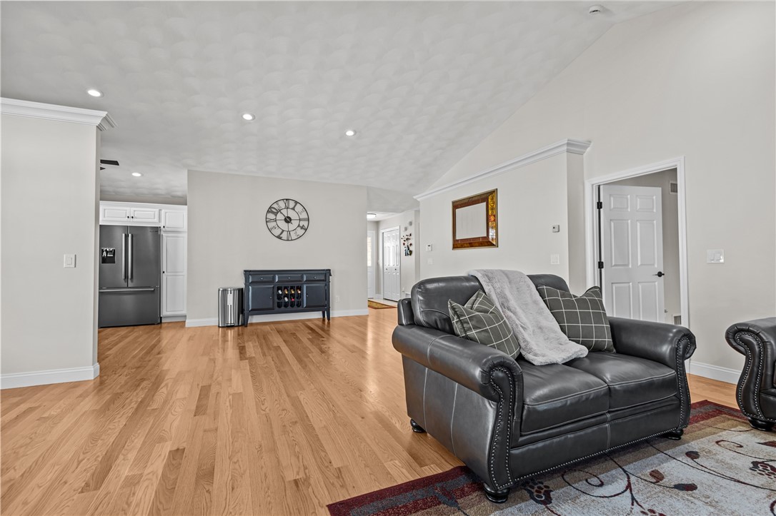 3 Sweet Pea Drive Cranston, RI 02921 - Photo 13 of 43