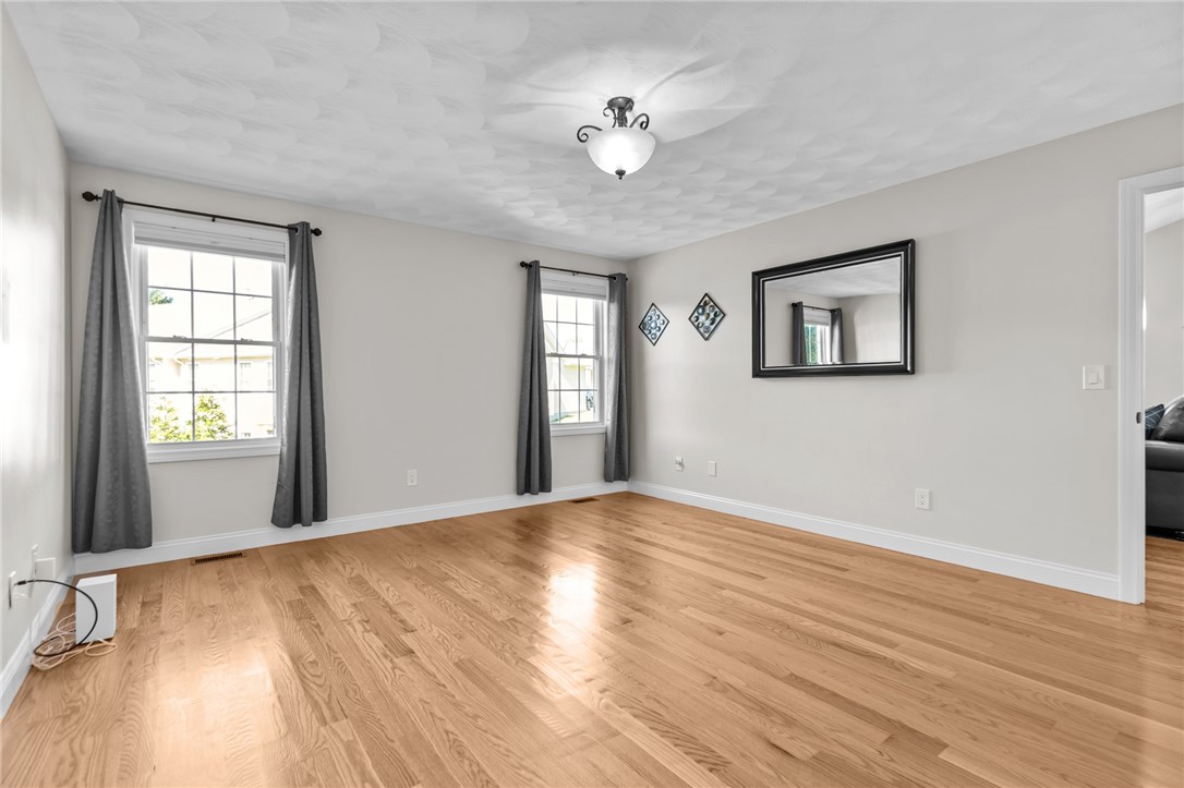 3 Sweet Pea Drive Cranston, RI 02921 - Photo 19 of 43