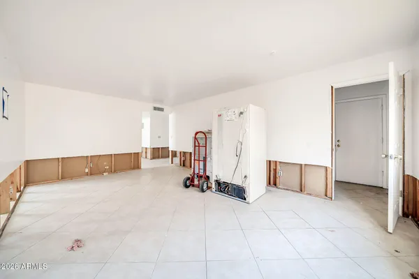 $350,000 | 5738 West Greenbriar Drive, Glendale, AZ 85308