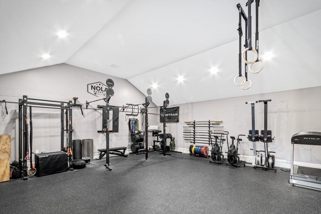 2531 Sherwin Road Columbus, OH 43221 - Photo 37 of 49 State of the art gym