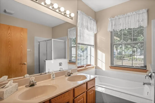 $299,900 | 20965 West Snowberry Lane, Plainfield, IL 60544