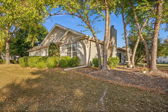 $299,900 | 20965 West Snowberry Lane, Plainfield, IL 60544