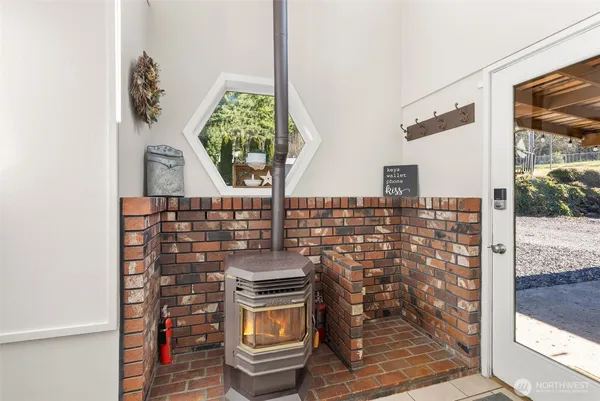 $815,000 | 868 Coal Creek Road, Chehalis, WA 98532