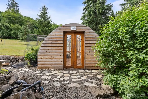 $815,000 | 868 Coal Creek Road, Chehalis, WA 98532