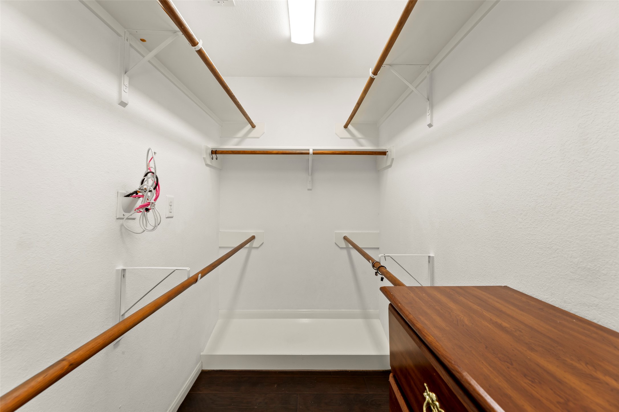 3406 Inverness Path Lane Houston, TX 77053 - Photo 25 of 34 a view of entryway