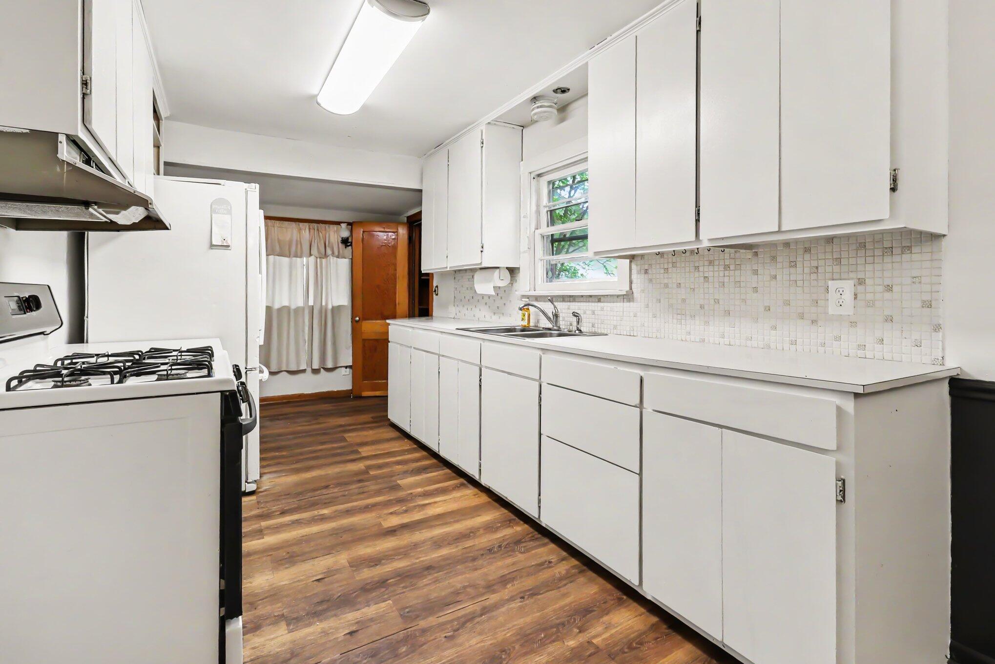 345 West Church Avenue Reed City, MI 49677 - Photo 5 of 15 005_file_3633