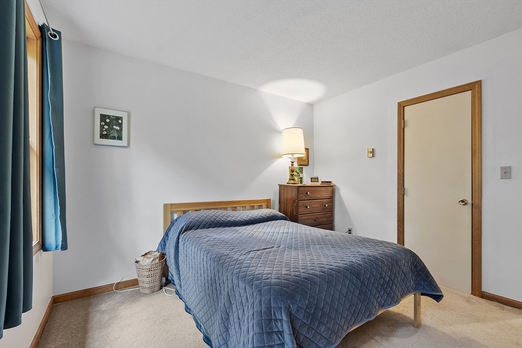 52 Lakeview Road Shutesbury, MA 01072 - Photo 13 of 34 Gallery Image 13