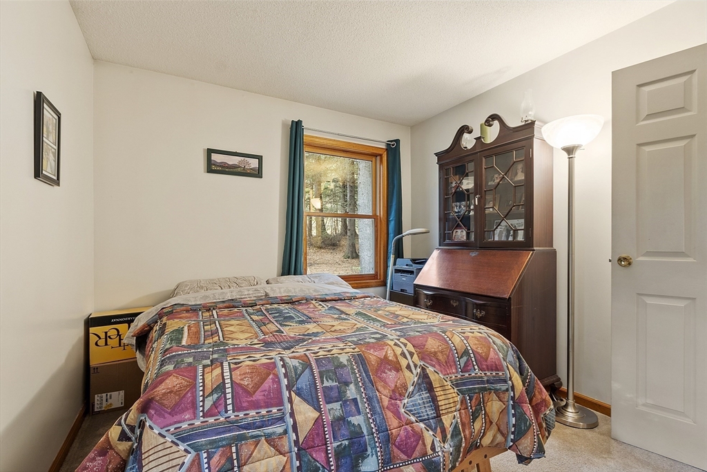 52 Lakeview Road Shutesbury, MA 01072 - Photo 18 of 34 Gallery Image 18