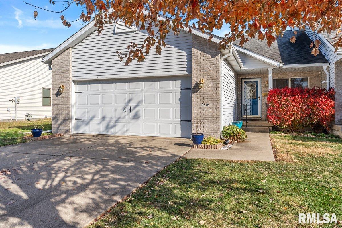 2816 Haggard Drive Springfield, IL 62711 - Photo 1 of 32