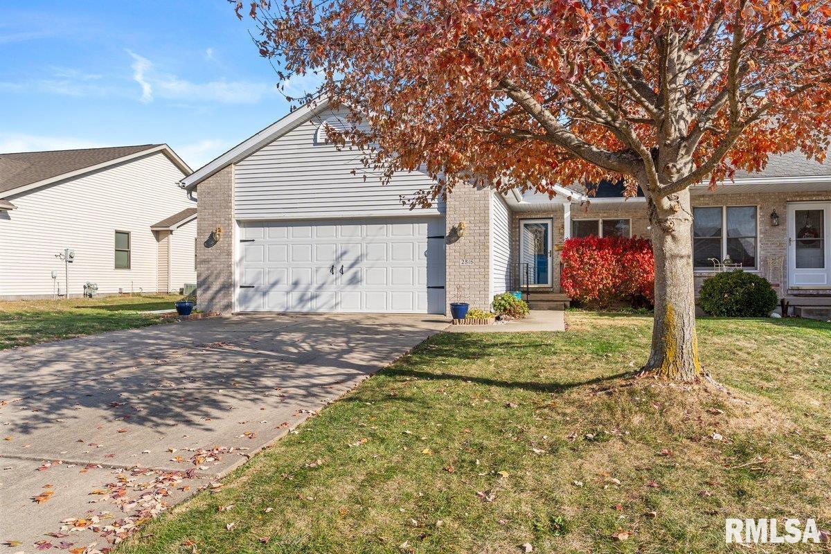 2816 Haggard Drive Springfield, IL 62711 - Photo 2 of 32