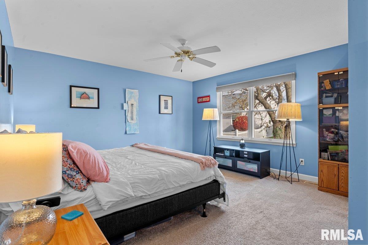 2816 Haggard Drive Springfield, IL 62711 - Photo 5 of 32