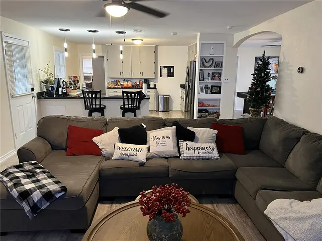 $240,000 | 1018 East Elm Street, Hillsboro, TX 76645