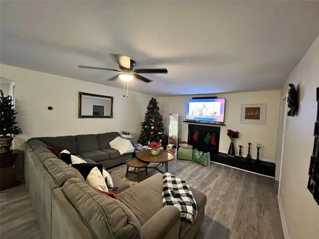 $240,000 | 1018 East Elm Street, Hillsboro, TX 76645