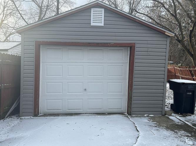 24319 Florence Street Detroit, MI 48219 - Photo 4 of 57