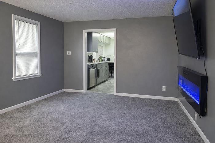 24319 Florence Street Detroit, MI 48219 - Photo 10 of 57