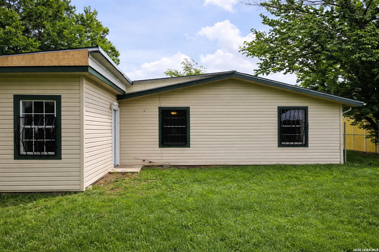 1060 Gardner Road Austin, TX 78721 - Photo 20 of 21