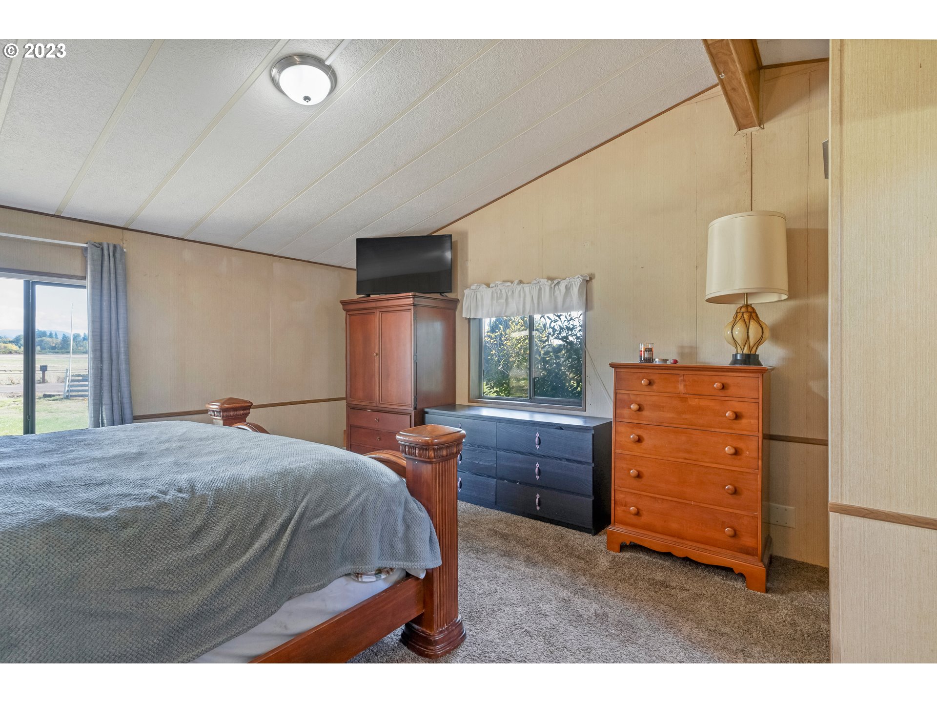 36098 Cold Springs Road Lebanon, OR 97355 - Photo 29 of 42 Gallery Image 29