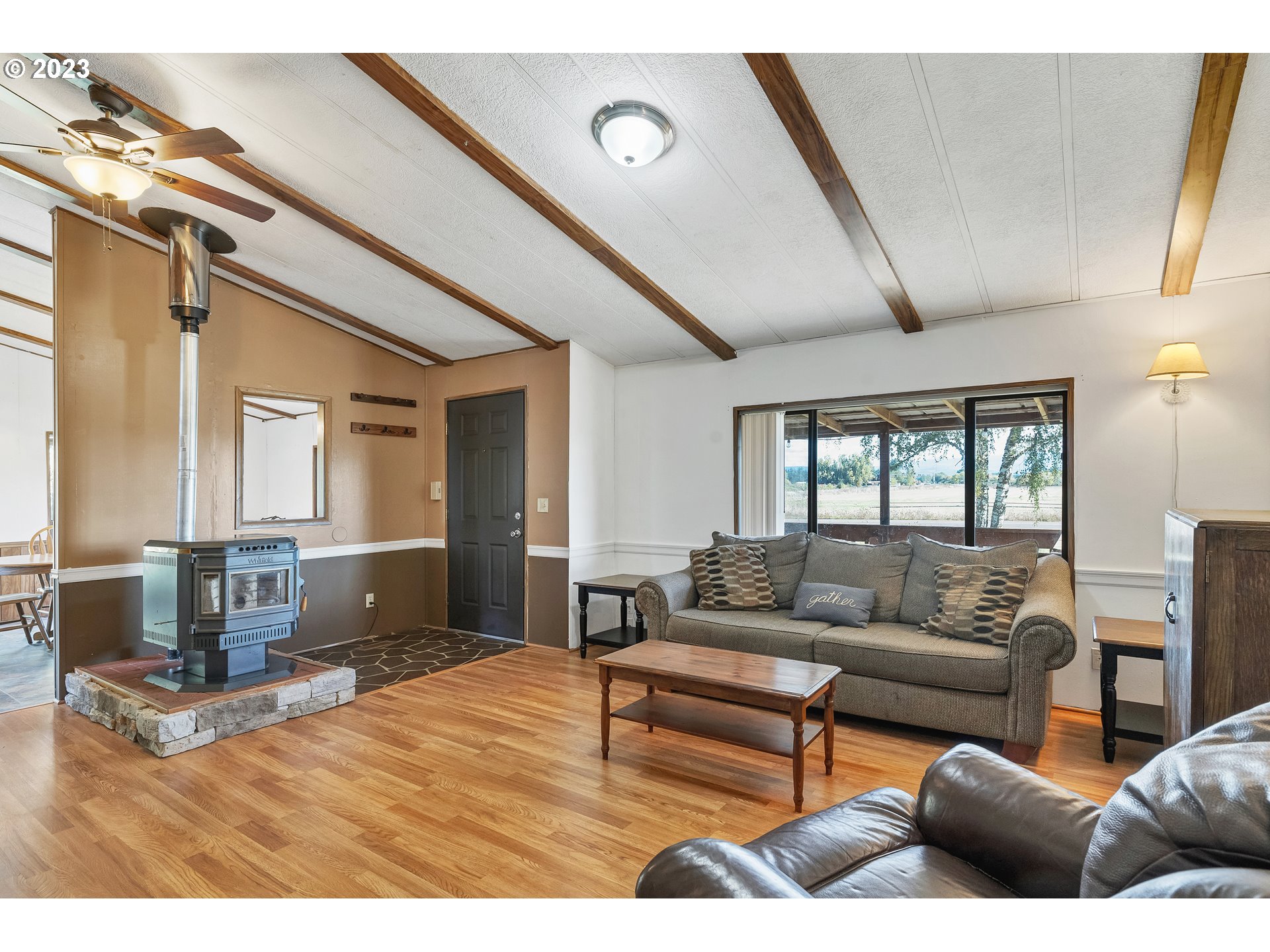 36098 Cold Springs Road Lebanon, OR 97355 - Photo 6 of 42 Gallery Image 6