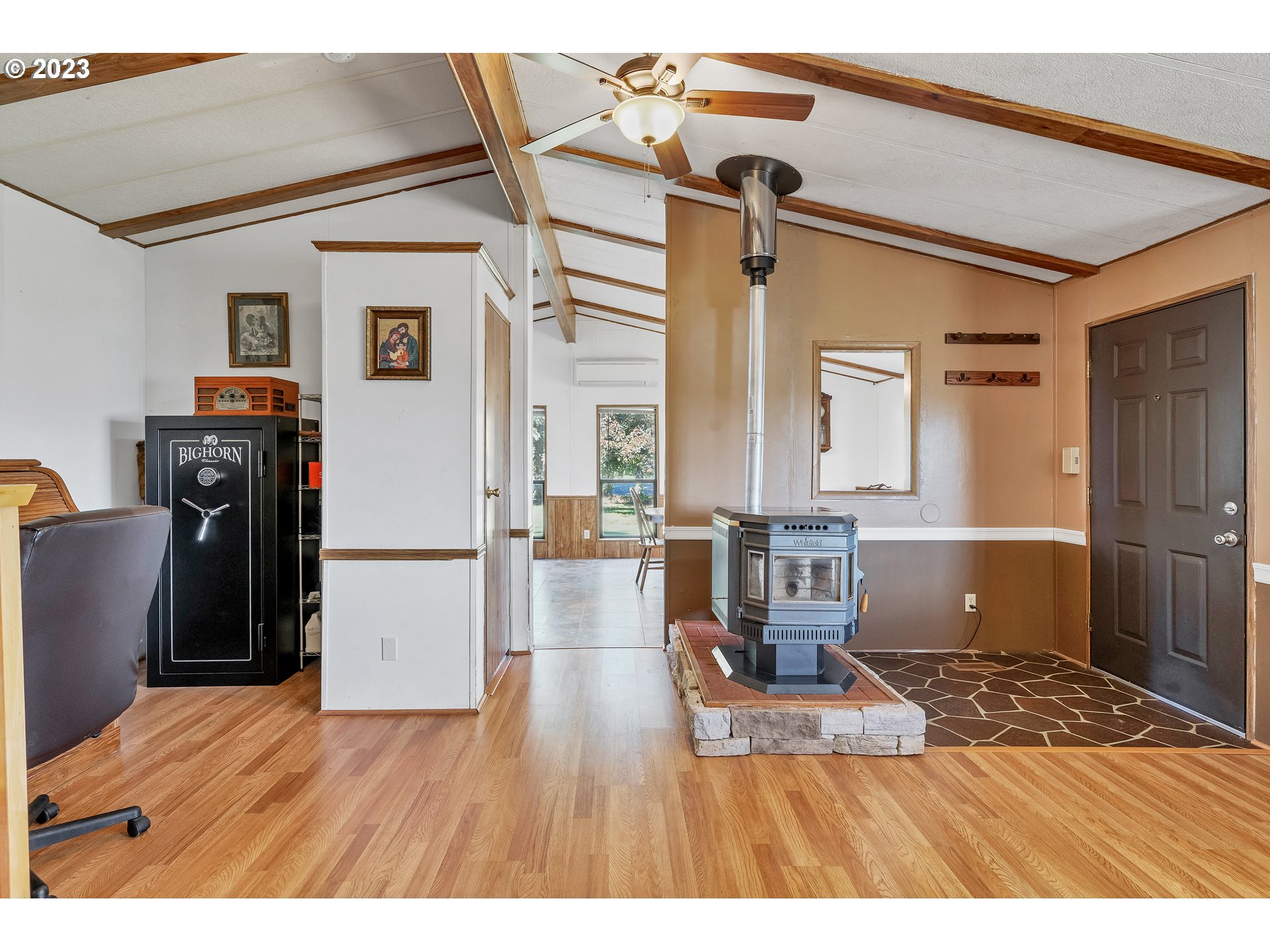 36098 Cold Springs Road Lebanon, OR 97355 - Photo 10 of 42 Gallery Image 10
