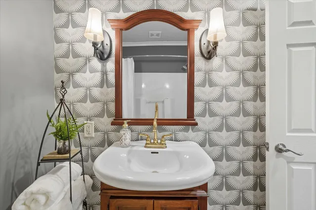 $307,500 | 805 8th Street Southwest, Pine City, MN 55063