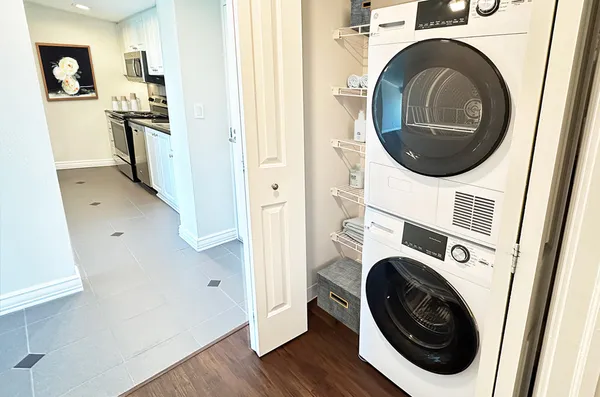 $3,235 | 555 South Old Woodward Avenue, Unit 1507, Birmingham, MI 48009
