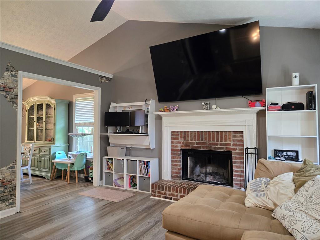 102 Thomas Drive Dallas, GA 30157 - Photo 5 of 39