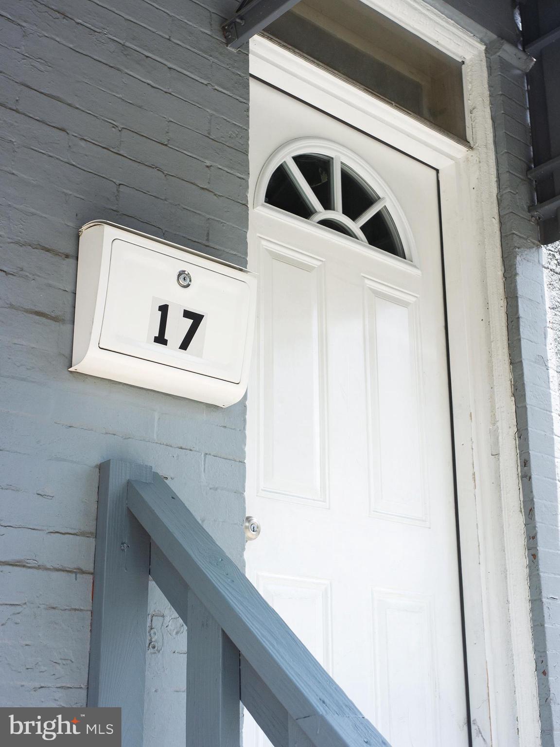 17 Hazel Street Lancaster, PA 17603 - Photo 2 of 31