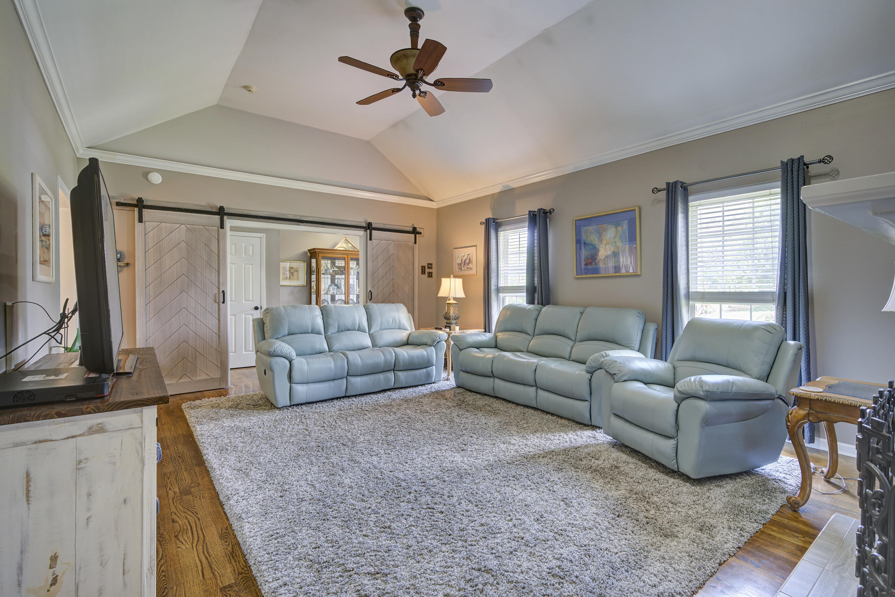 405 Gaffney Road Bristol, TN 37620 - Photo 8 of 41 Gaffney--3
