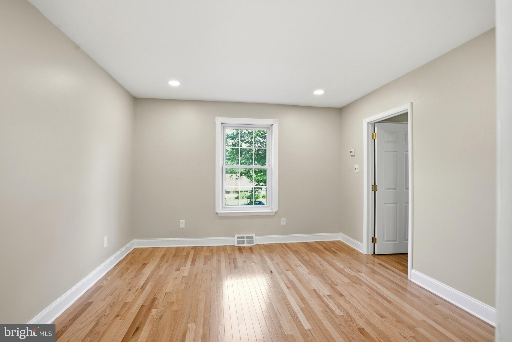 609 East Pleasant Grove Road West Chester, PA 19382 - Photo 11 of 52 Office/dining Room