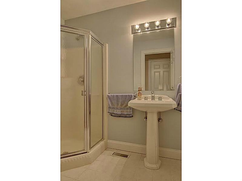 19 Channel View, Unit 1 Warwick, RI 02889 - Photo 20 of 25 Bathroom.
