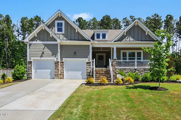 $575,000 | 69 East Dentaires Way, Willow Spring, NC 27592