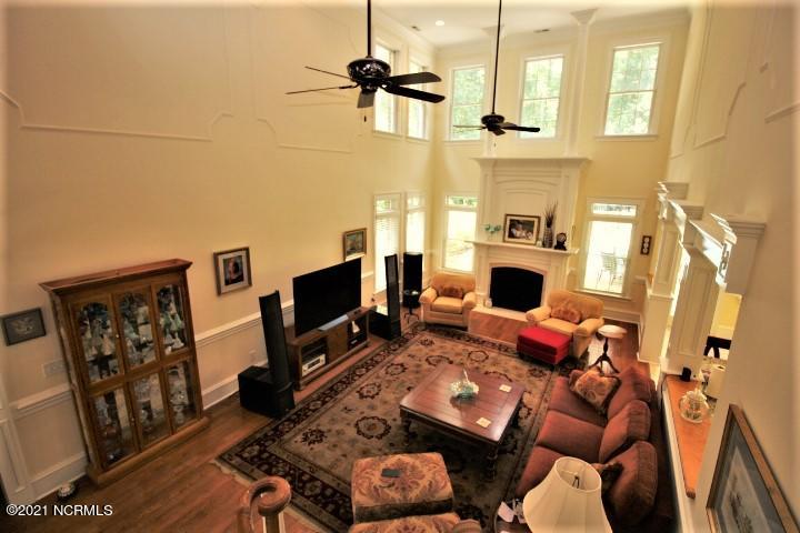 25 Gables Road New Bern, NC 28562 - Photo 13 of 52 balcony view of living
