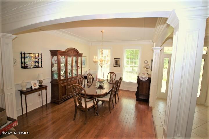 25 Gables Road New Bern, NC 28562 - Photo 14 of 52 formal dining