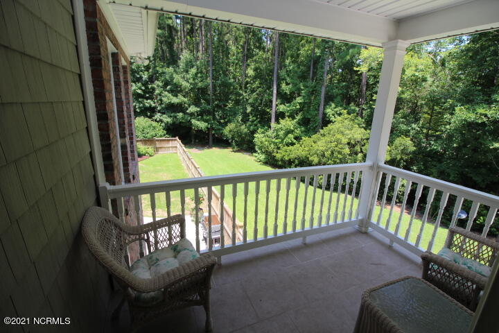 25 Gables Road New Bern, NC 28562 - Photo 34 of 52 master balcony