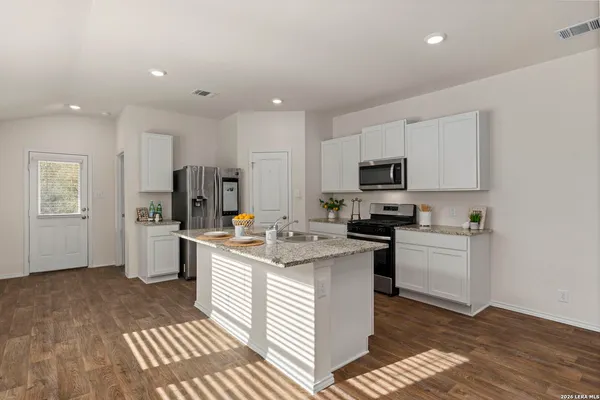 $1,800 | 1243 Yellow Warbler Run, San Antonio, TX 78253