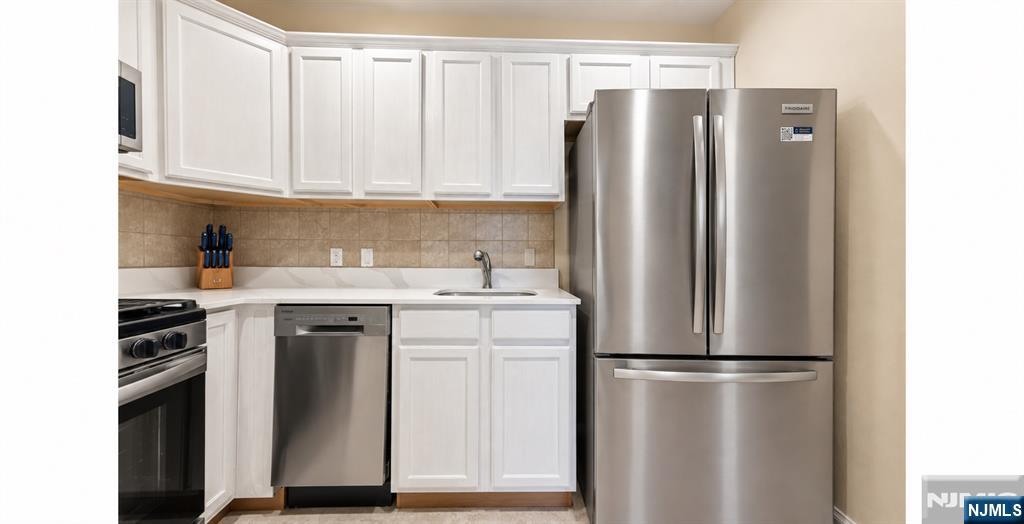 39 Union Street, Unit 402 Hackensack, NJ 07601 - Photo 13 of 38 Gallery Image 13