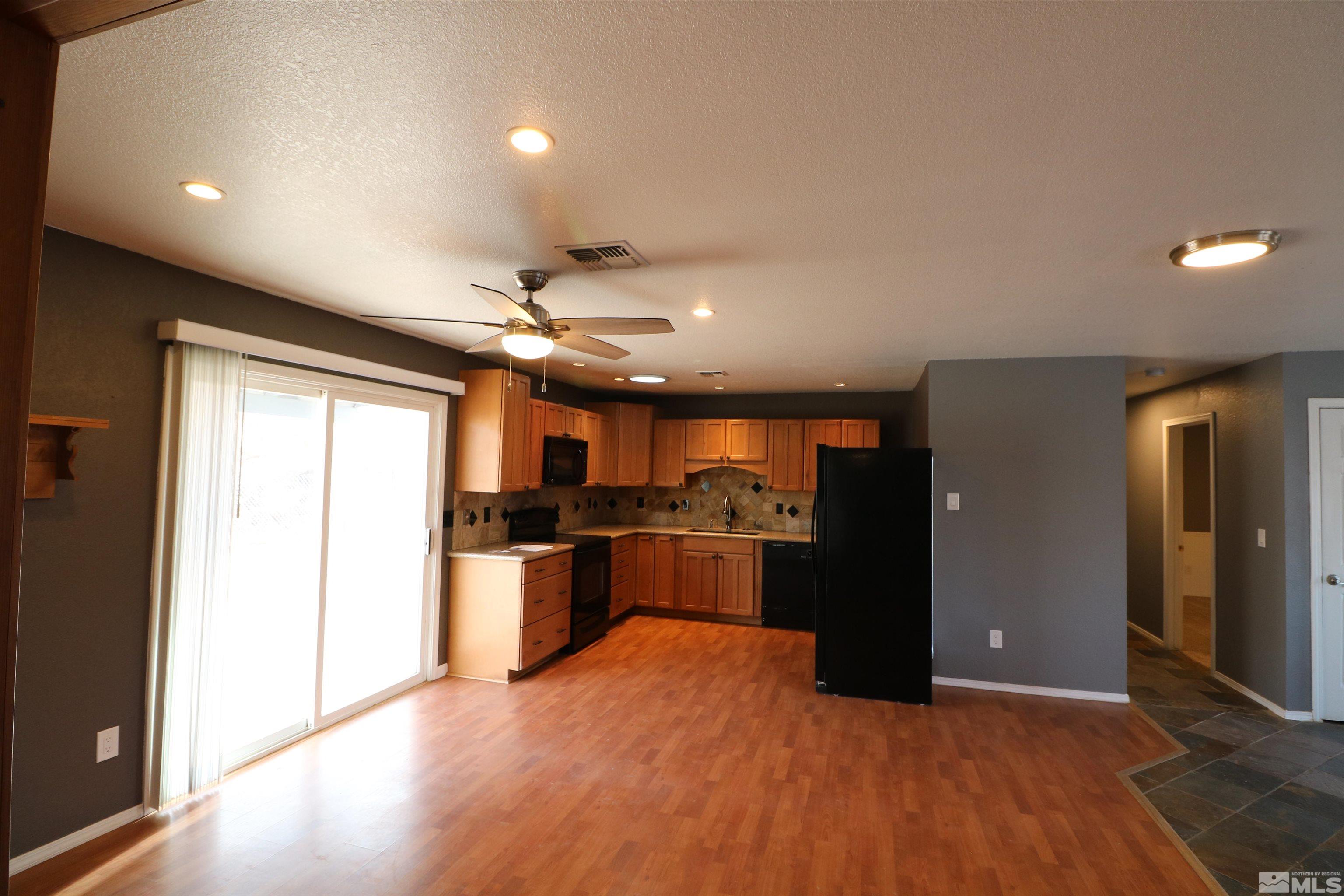 16200 Fetlock Drive Reno, NV 89508 - Photo 12 of 33 Photo 12