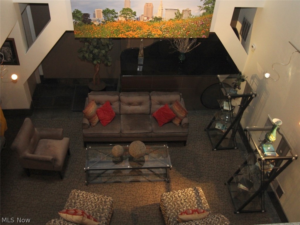 1237-802 Washington Avenue, Unit 802 Cleveland, OH 44113 - Photo 14 of 16 Common room from hall way above
